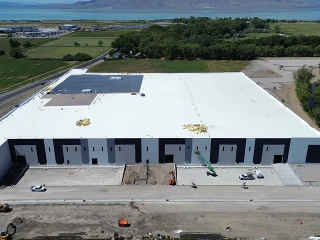 Aerial view of the NuSkin warehouse under construction in Provo, Utah