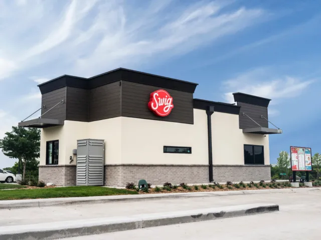 Swig drive-through store exterior
